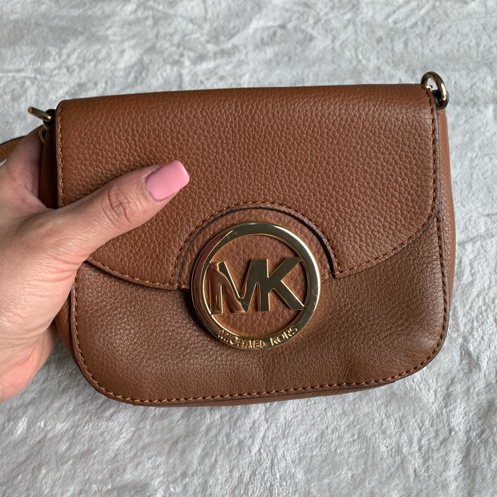 Michael Kors - Picture 2 of 3